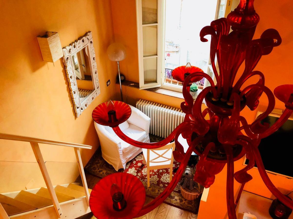 Storico Loft Nel Cuore Di Лука Екстериор снимка
